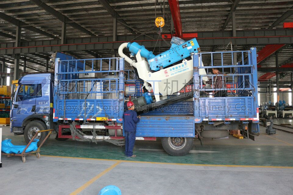 隆中LZ350細砂回收機3月26日發(fā)四川黔江