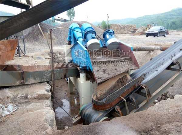 細(xì)沙回收機(jī)現(xiàn)場