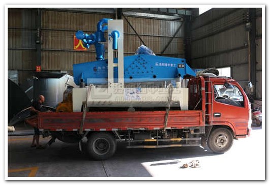 細(xì)沙回收機(jī)發(fā)貨現(xiàn)場(chǎng)